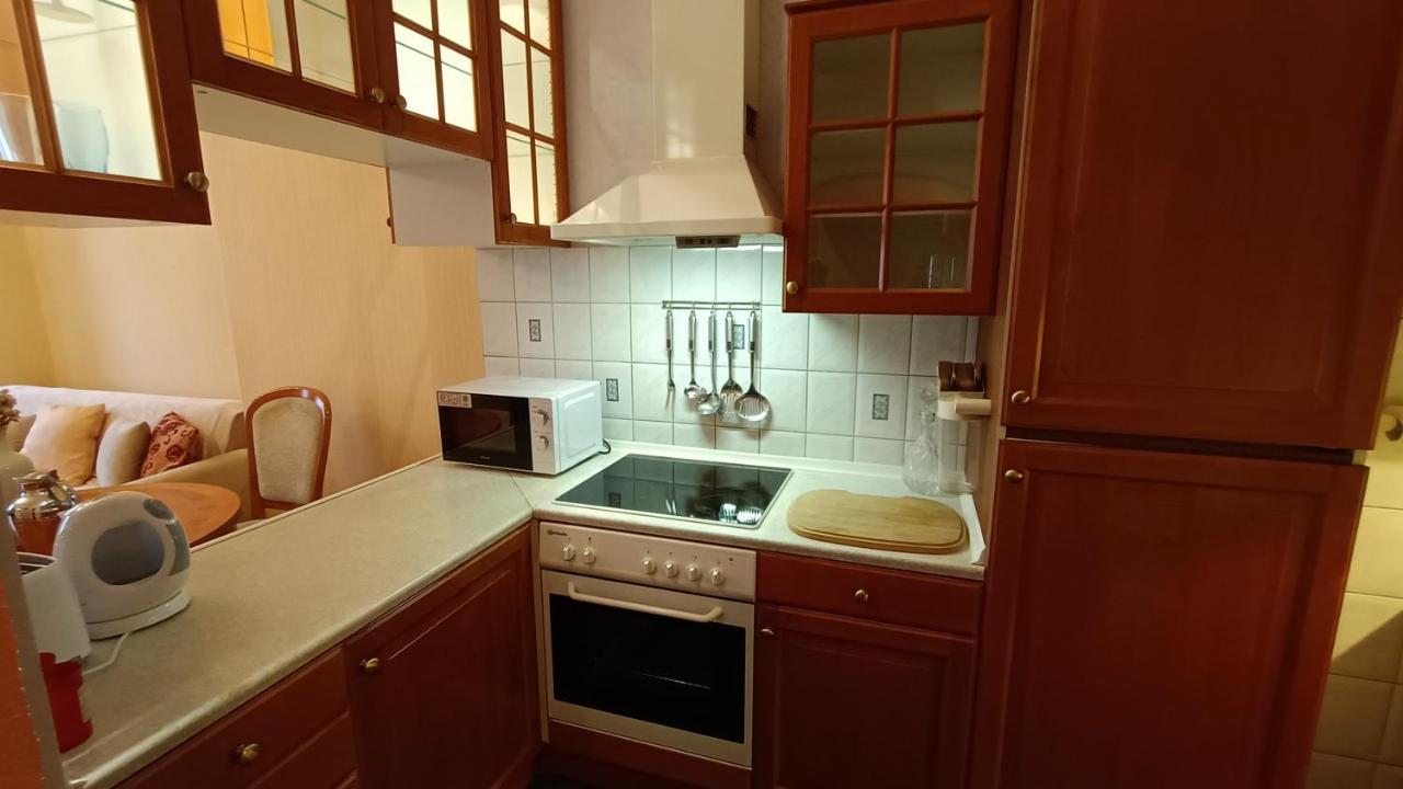 Apartments Stubsi With Colonnade View Κάρλοβι Βάρι Εξωτερικό φωτογραφία